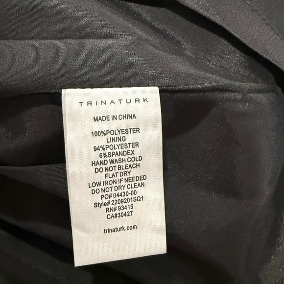 TRINA TURK
Rico Zigzag Sequin Miniskirt
Size 6 - Picture 10 of 12